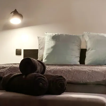 Astrid Apartment